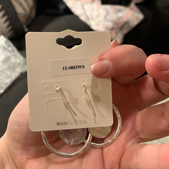 NWT • dainty dangle earthy earrings - Picture 2 of 2